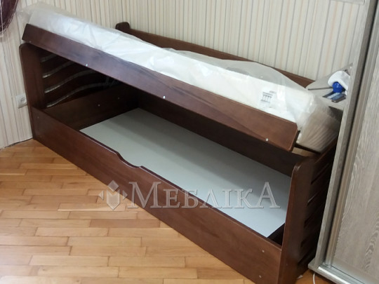 Дерев'яне ліжко з підйомним механізмом Карлсон