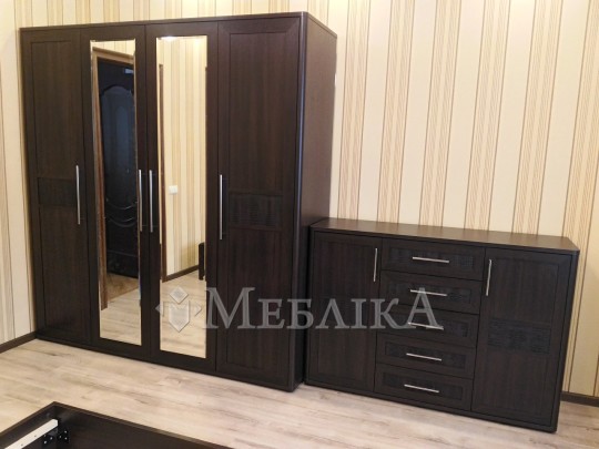 Большой комод Токио с ящиками и дверцами