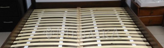 Ліжко з дерева Елеґант з різьбленими спинками