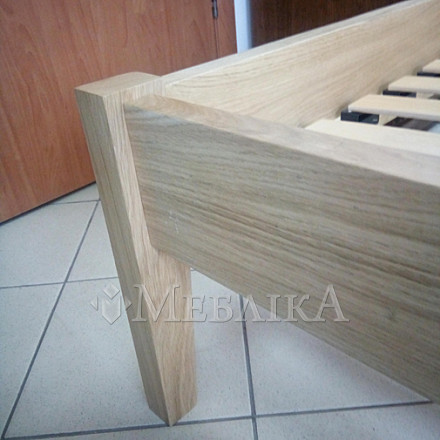 Лаконичный и изысканный дубовый спальный комплект Фаворит-М