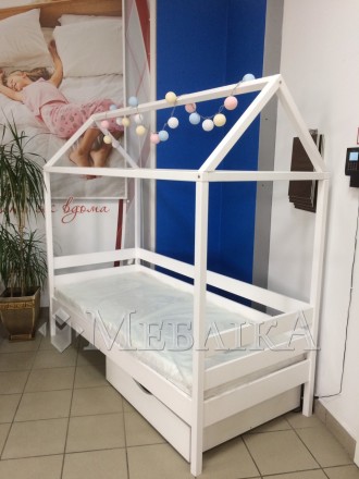Стильная деревянная кровать-домик Амми для ребенка