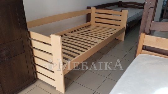 Деревянная детская кровать Карлсон