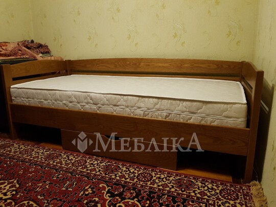 Односпальне дерев’яне ліжко Диванчик з бортами безпеки та шухлядами