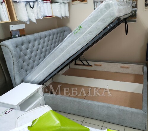 Мягкая эффектная кровать Амстердам с подъемным механизмом