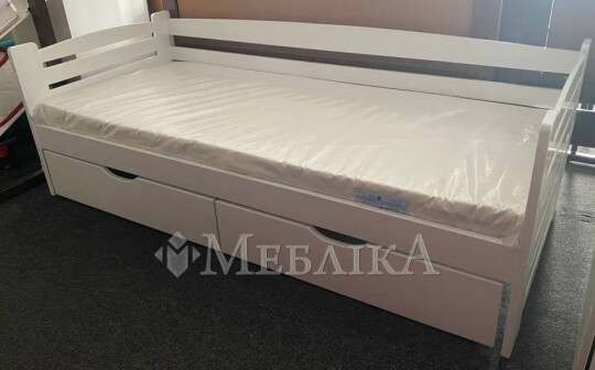 Деревянная детская кровать Карлсон