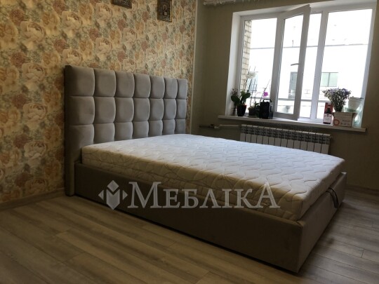 Роскошная мягкая кровать Сантьяго с подъемным механизмом