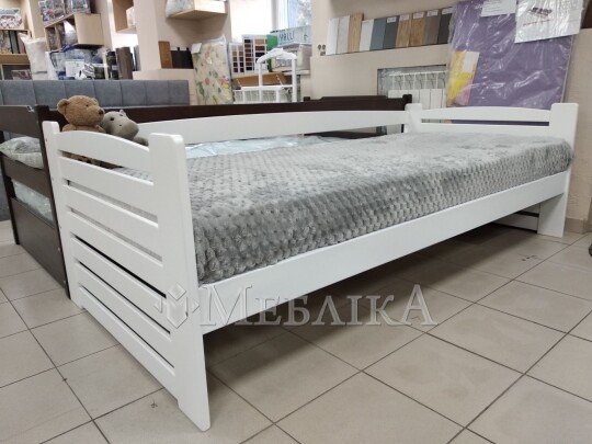 Деревянная детская кровать Карлсон