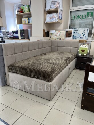 Кровать в ткани Торонто с подъемным механизмом