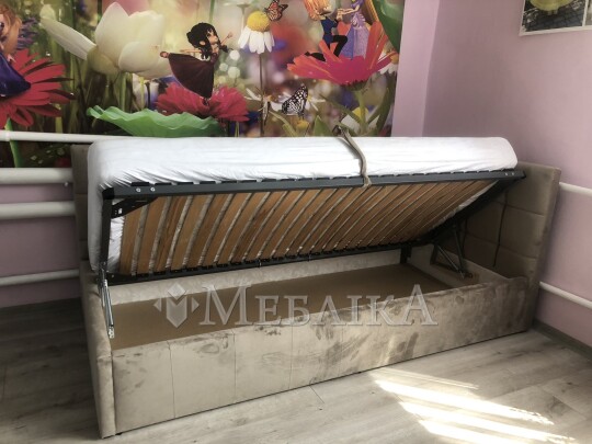 Кровать в ткани Торонто с подъемным механизмом