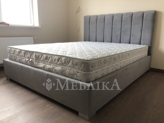 Классика и элегантность – мягкая кровать Венеция