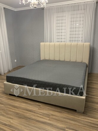 Вишукане ліжко з м’яким узголів’ям і підйомним механізмом Венеція