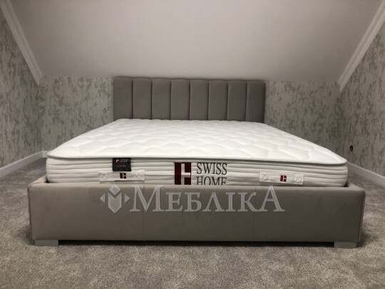Классика и элегантность – мягкая кровать Венеция