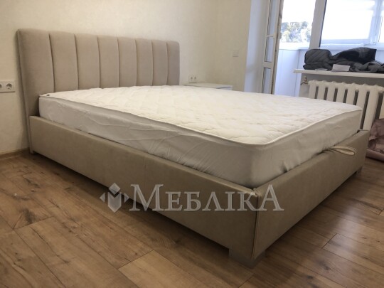 Вишукане ліжко з м’яким узголів’ям і підйомним механізмом Венеція