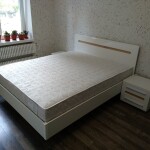 Ночная тумбочка Бьянко в двух цветах фасада