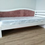Односпальная кровать Софи с высокой спинкой и ящиками