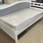 Односпальная кровать Софи с высокой спинкой и ящиками