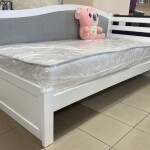 Односпальная кровать Софи с высокой спинкой и ящиками