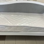 Односпальная кровать Софи с высокой спинкой и ящиками