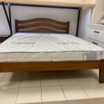 Букове ліжко Афіна нова з вигнутою спинкою