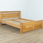 Изысканная двуспальная кровать из массива бука Клеопатра