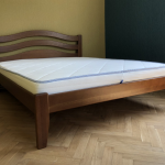 Букове ліжко Афіна нова з вигнутою спинкою