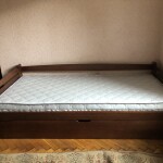 Дерев'яне ліжко з підйомним механізмом Карлсон