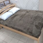 Букове ліжко Афіна нова з вигнутою спинкою