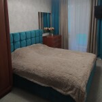 Элегантная мягкая кровать с обивкой Сантьяго