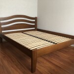 Букове ліжко Афіна нова з вигнутою спинкою