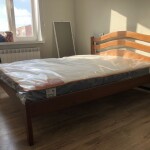 Букове ліжко Афіна нова з вигнутою спинкою
