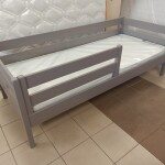 Букове дитяче ліжко Нота з захистом від стіни