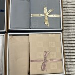 Комплект постельного белья элит с брендовым тиснением Евро