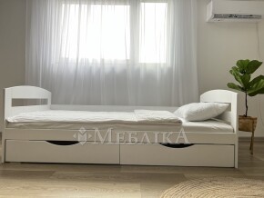 Детская деревянная кровать Винни с ламелями